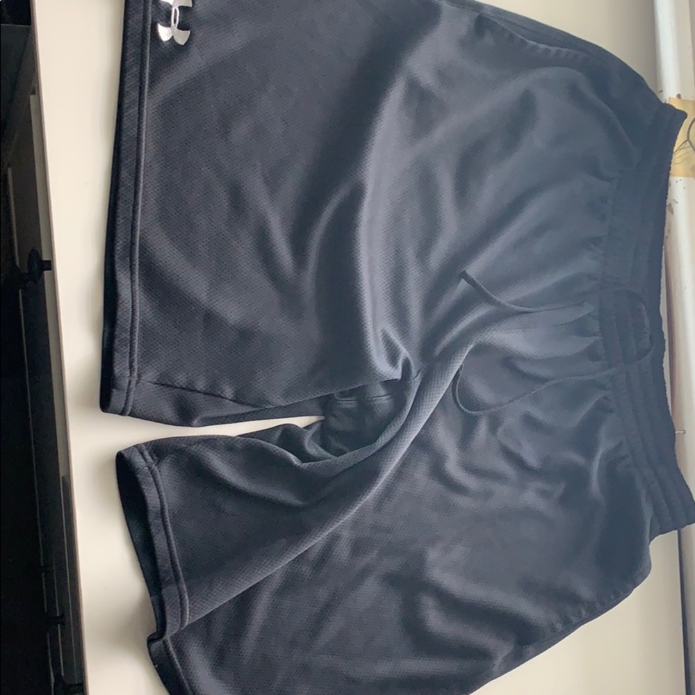 Men’s Large UA athletic shorts